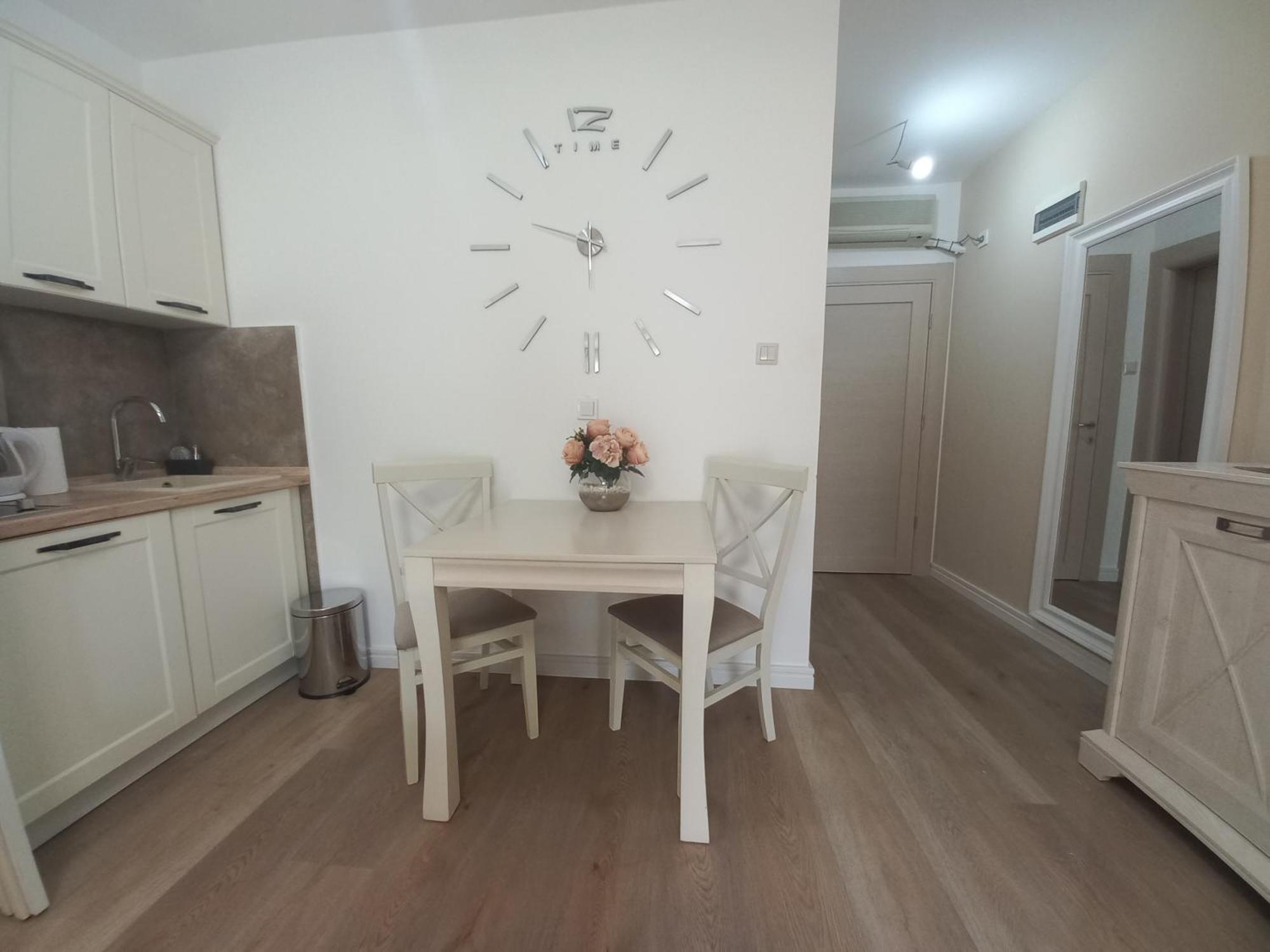 Egon Apartments بودفا المظهر الخارجي الصورة