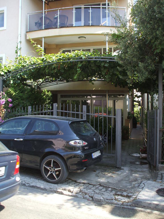 Egon Apartments بودفا المظهر الخارجي الصورة